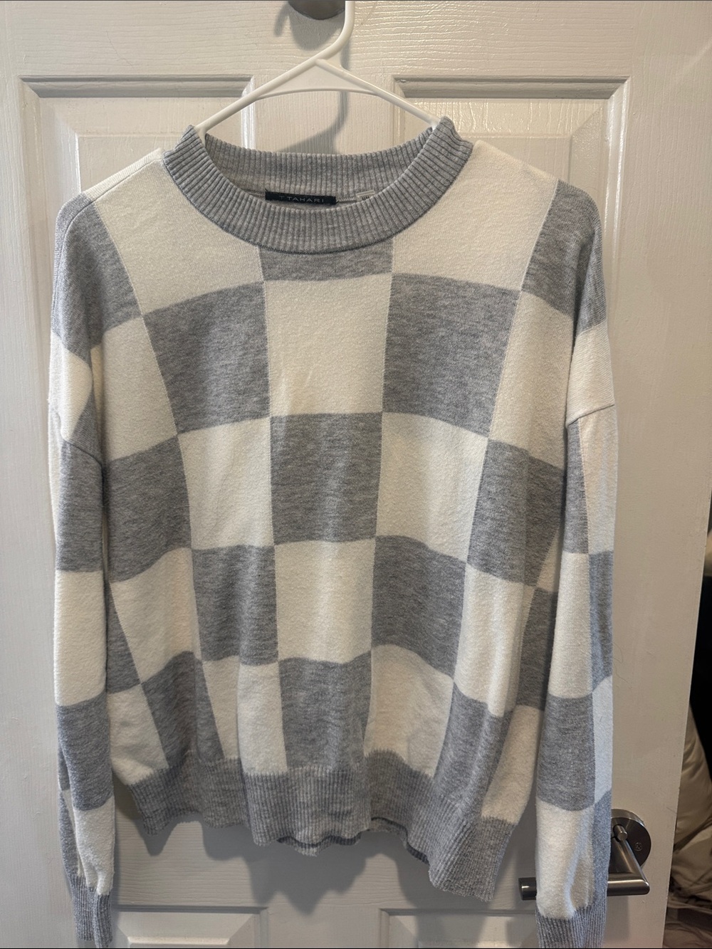 T Tahari Gray and White Checkerboard Crewneck Sweater size M